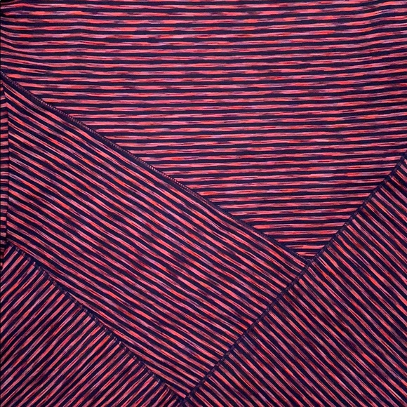 Lole Striped T-shirt Size Small - Picture 2 of 7